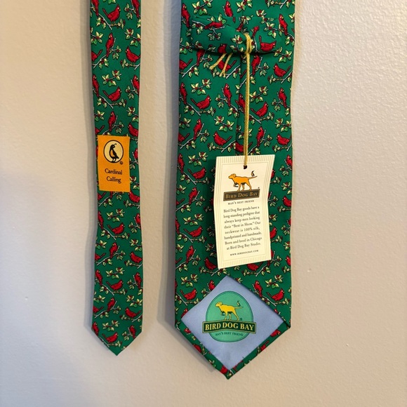 Bird Dog Bay CARDINAL CALLING: TIE - GREEN 100% Silk - Picture 4 of 8